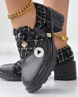 SHEIN Black Tweed Lace-Up Chunky Heel Boots with Gold Accents thumbnail 1