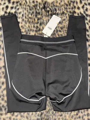 Alo Yoga Heart Throb Leggings thumbnail 2