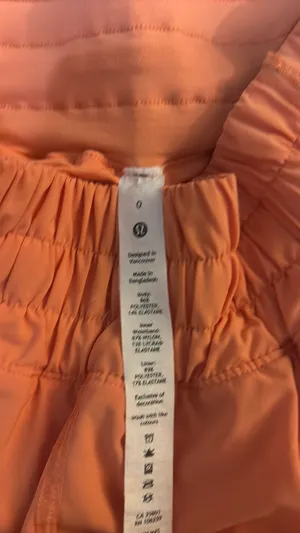 Lululemon Shorts Hotty Hot thumbnail 3