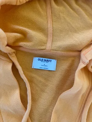 Old navy sweatshirt  thumbnail 2