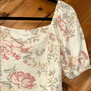 H&M vintage floral linen-blend puff sleeve top thumbnail 5