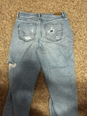 American Eagle Mom Jeans thumbnail 3