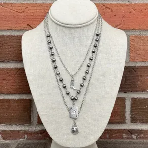 Ace of Spades Necklace Set with Spaced Navajo Style Pearls thumbnail 5