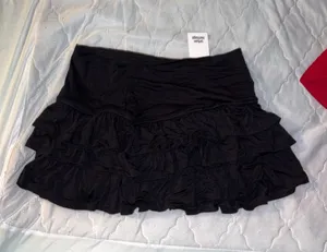 Ruffled black mini skort Charlotte Russe thumbnail 1