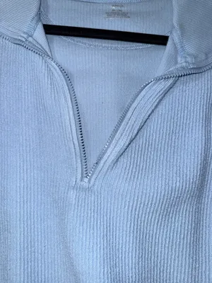 Ripped Pullover thumbnail 2