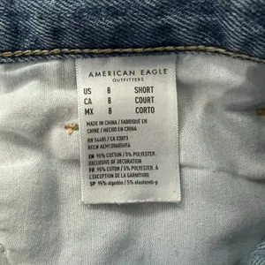 American Eagle‎ Mom Jeans Women's 8 Short Distressed High Rise Straight Leg Blue thumbnail 11