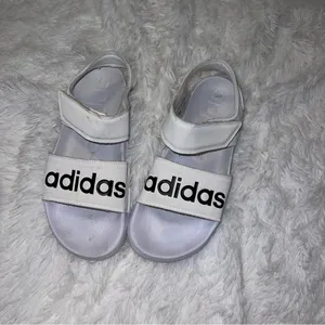 Adidas White Open Tor Slip on with Back Sandal size women’s 7 thumbnail 9