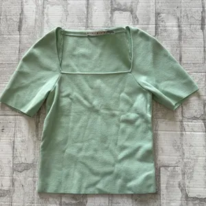 Alice + Olivia Mint Green Square Neck Knit Top Fitted Stretchy Dreamy Feminine S thumbnail 1