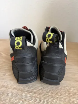 La Sportiva Tradmaster Rock Climbing Shoes Women’s Size 6.5 Outdoors Adventure thumbnail 3