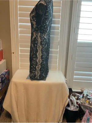 ANTONIO MELANI Cream Sheath Dress with Black Lace Panels thumbnail 4