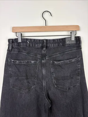 American Eagle Strigid Curvy Baggy Straight Jeans Women’s Size 8 Black Denim thumbnail 8