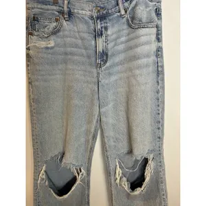 American Eagle High Rise Distressed Straight Jeans Light Wash No Tags Waist 32 thumbnail 2