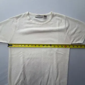 Carolyn Taylor Essentials White Short Sleeve Crew Neck Acrylic Knit Sweater thumbnail 8