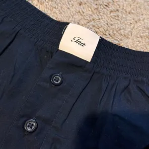 Aritzia Women's Black and Navy Shorts thumbnail 2