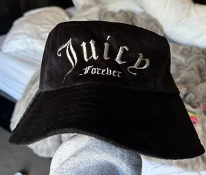Juicy Couture Bucket Hat thumbnail 1