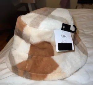Adika Brown Squared Faux Fur Bucket Hat thumbnail 3