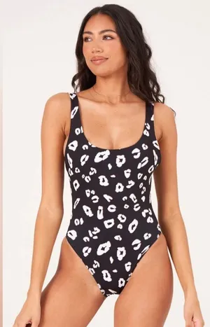 Onzie 🆕 NWOT | High Leg One Piece Swimsuit | Black White Leopard | S/M thumbnail 4
