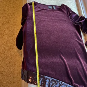 NWOT Chico’s Travelers Collection Velvet & Sequin Sideshift Tunic thumbnail 10