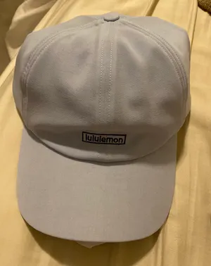 Lululemon Cap thumbnail 1