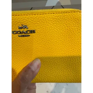 Coach Double Corner Zip Wristlet pebble leather This compact pouch bright yellow thumbnail 7