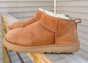 UGG Mini Boots Chestnut thumbnail 1