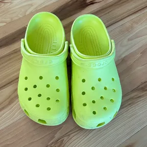 Crocs Classic Clog Acidity Yellow Mens 8 Womens 10 EUC thumbnail 2