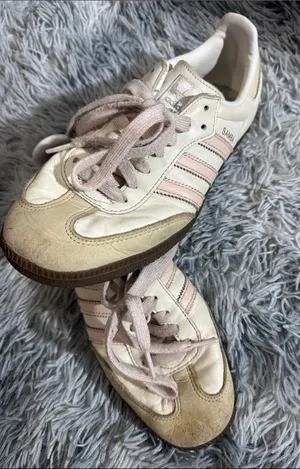adidas Samba Sneakers - White, Light Pink, Brown 🚨Limited liquidation🚨 thumbnail 1