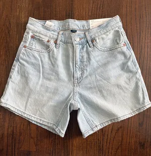 American Eagle Outfitters Light Blue High-Rise Denim Shorts thumbnail 1