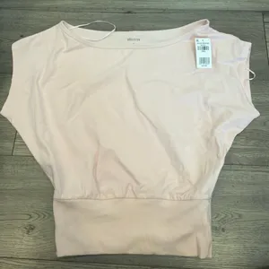 Hollister Pink Top thumbnail 1
