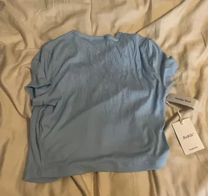 Aritzia Crop Top thumbnail 4