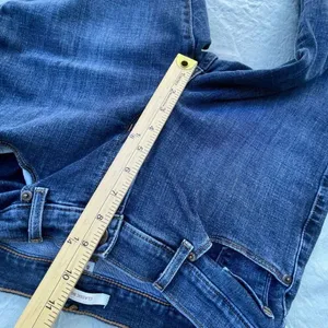 Levi’s size 8(29) L 30 classic boot cut. thumbnail 7