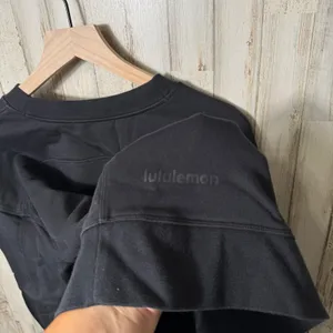 Lululemon Black Crewneck Sweatshirt Womens Size 6 thumbnail 6
