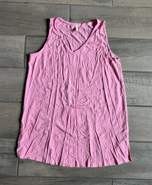Casual Pink V-Neck Sleeveless Tank Top thumbnail 1