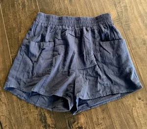 CUPSHE Navy Stretch Waist Pocket Shorts thumbnail 1