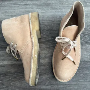 Clarks Tan Ankle Boots 7 Lace Up leather booties thumbnail 9
