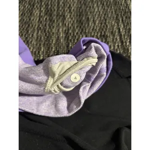 Lululemon Low Rise Purple Cross Waist Straight Leg Legging Pant Size 4 thumbnail 4