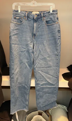 Abercrombie Vintage Straight High-Rise Jeans curve love thumbnail 1