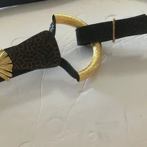FINAL MARKDOWN Delicate looking ladies belt thumbnail 2