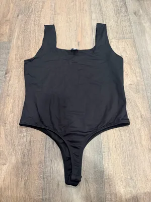 black bodysuit  thumbnail 1