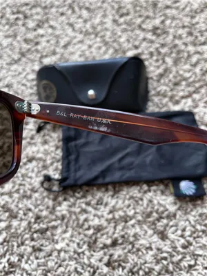 Ray-Ban Wayfarer Tortoise Sunglasses thumbnail 7