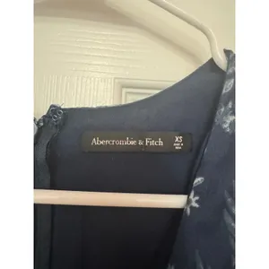Abercrombie Cut Out Long Sleeve Mini Dress Blue Size Extra Small thumbnail 4