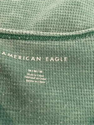 American Eagle Green Cropped Top with Lettuce Ruffle Hem Size Medium thumbnail 4