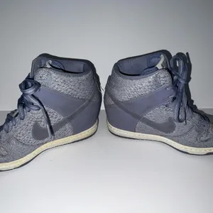 Nike Women's High-Top Wedge Athletic Shoes in Slate Gray thumbnail 6