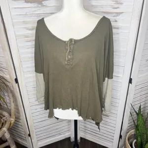 FREE PEOPLE Women's Small Star Oversized Henley Top Army Green Boho Distressed thumbnail 16