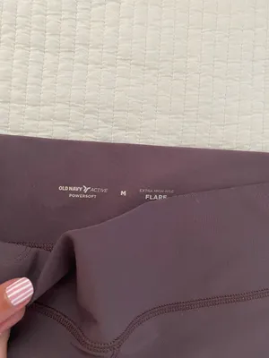 Old Navy burgundy purple flare leggings thumbnail 4