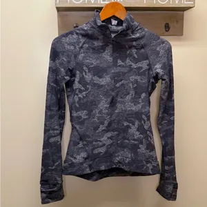Lululemon Outrun The Elements Half Zip thumbnail 1