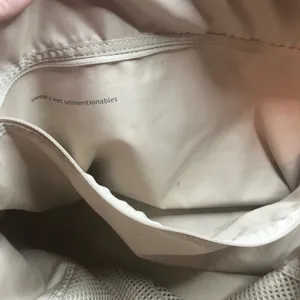 Lululemon Om The Day Bag Reflective In Black | Animal Jacquard Pre-Loved thumbnail 8