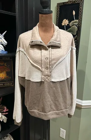 BKE Pieced Henley Pullover – Heathered Waffle Knit – Size Medium thumbnail 1