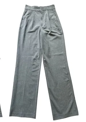 Pull & Bear wide leg pleated trousers XS NEW thumbnail 1