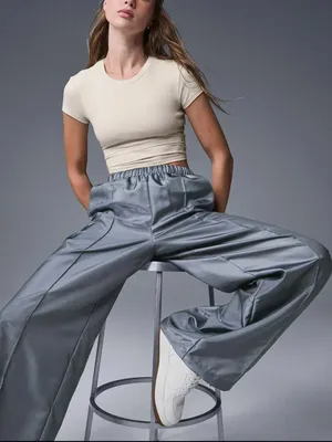 Alo Yoga Afterglow Wide-Leg Track Pants Size Medium in Steel Gray NWT thumbnail 1